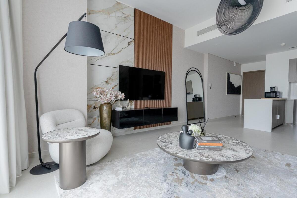 Nasma Luxury - Chic Highrise 1 Bedroom In The Heart Of Apartment Dubai