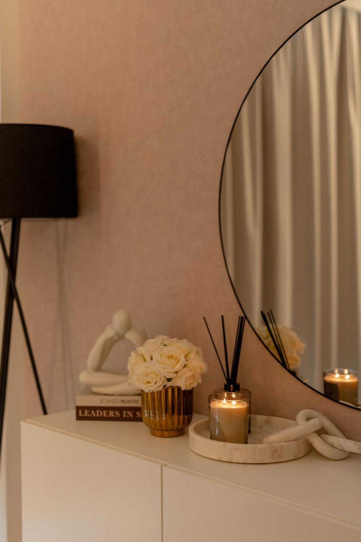 Nasma Luxury - Chic Highrise 1 Bedroom In The Heart Of Apartment Dubai