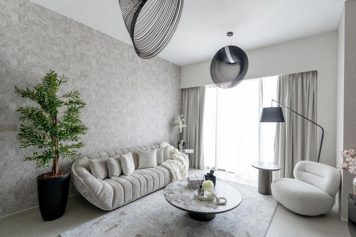 Nasma Luxury - Chic Highrise 1 Bedroom In The Heart Of Apartment