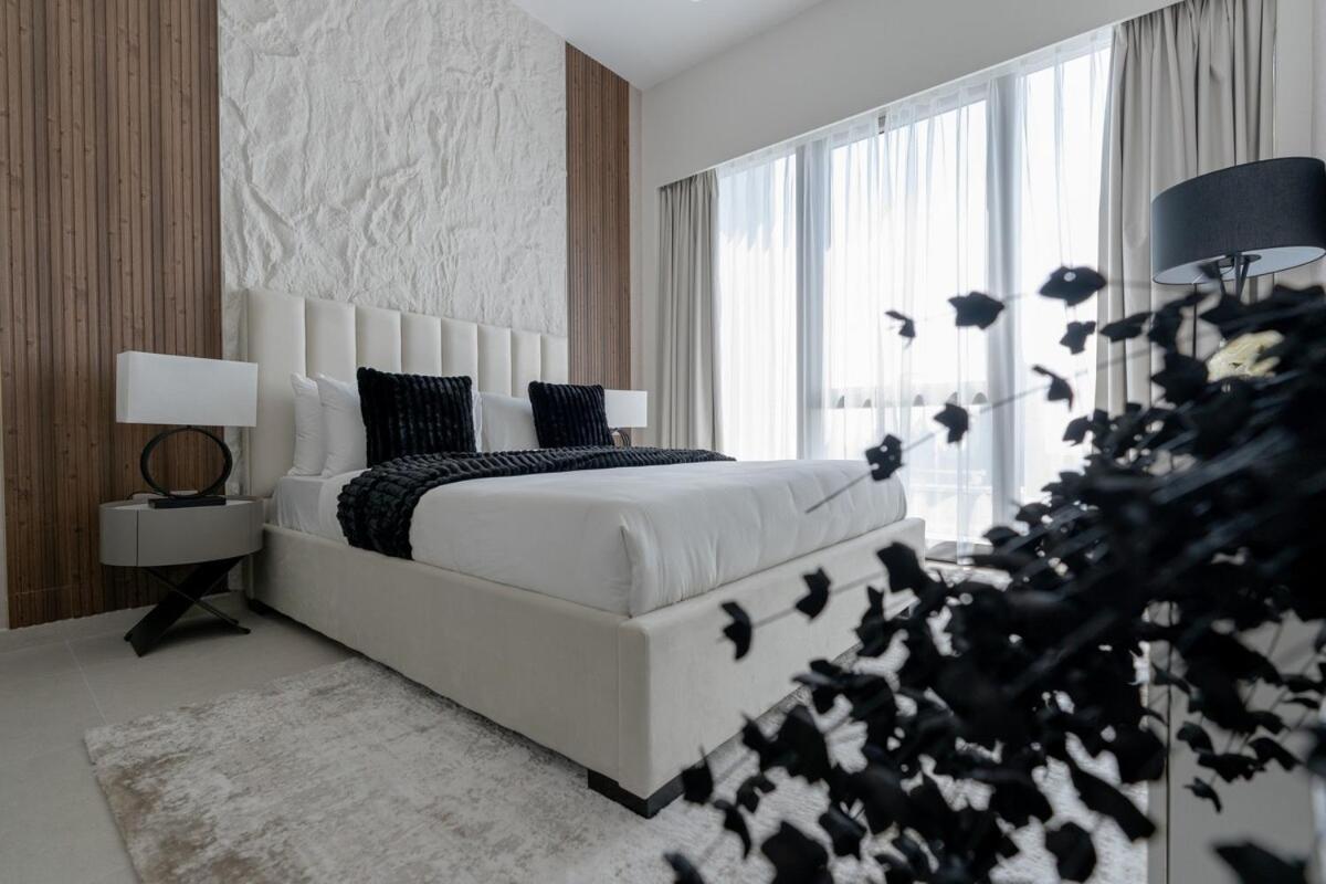 Nasma Luxury - Chic Highrise 1 Bedroom In The Heart Of Apartment