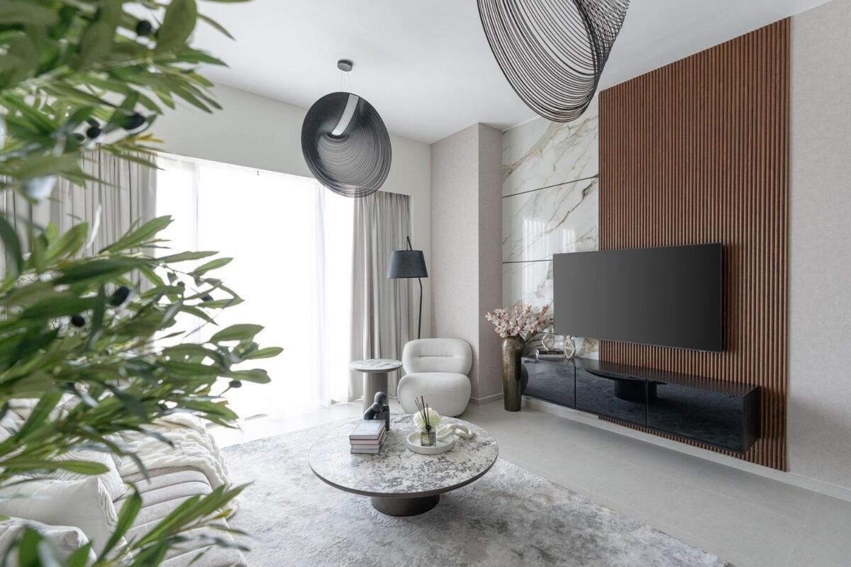 Apartment Nasma Luxury - Chic Highrise 1 Bedroom In The Heart Of