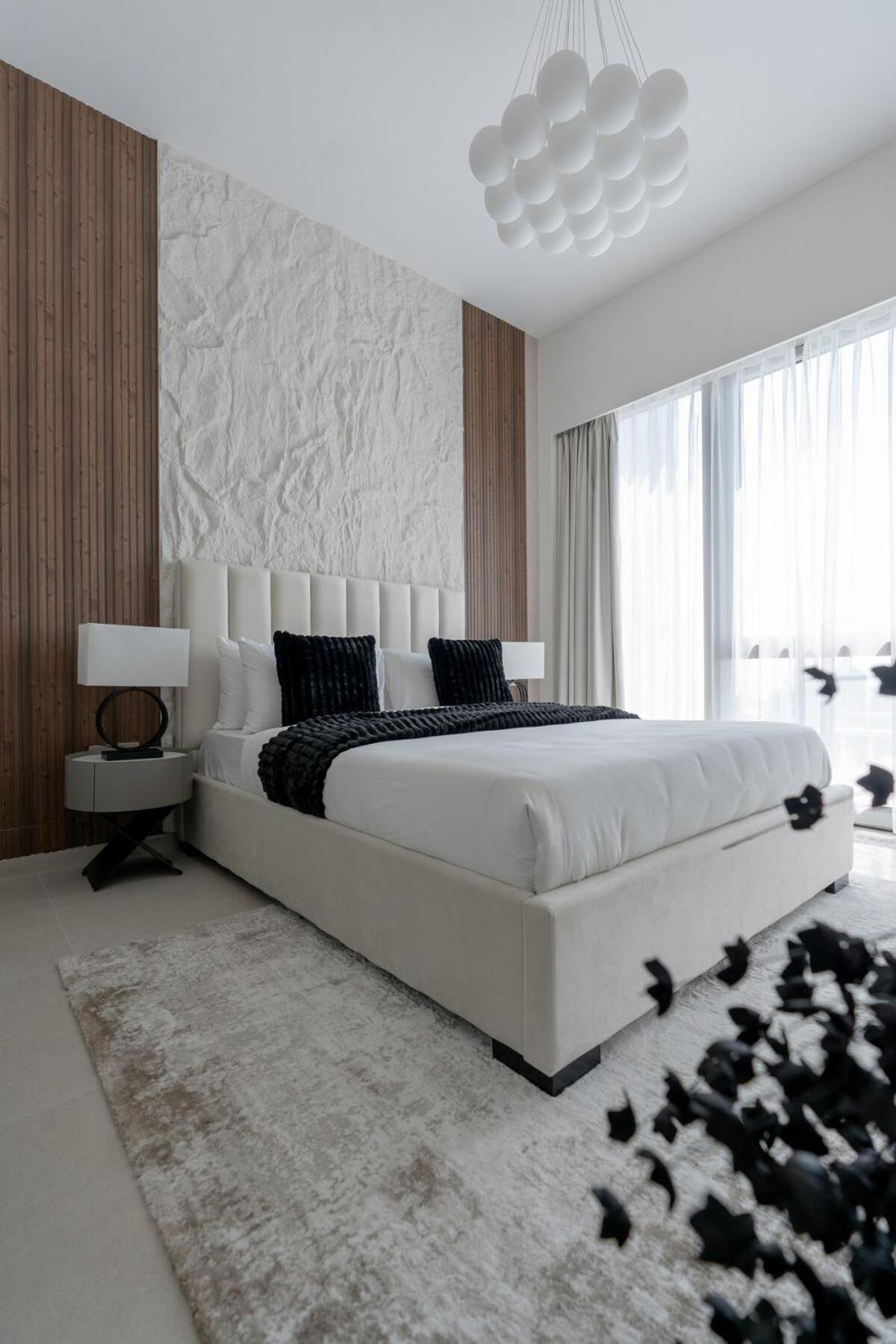 Apartment Nasma Luxury - Chic Highrise 1 Bedroom In The Heart Of